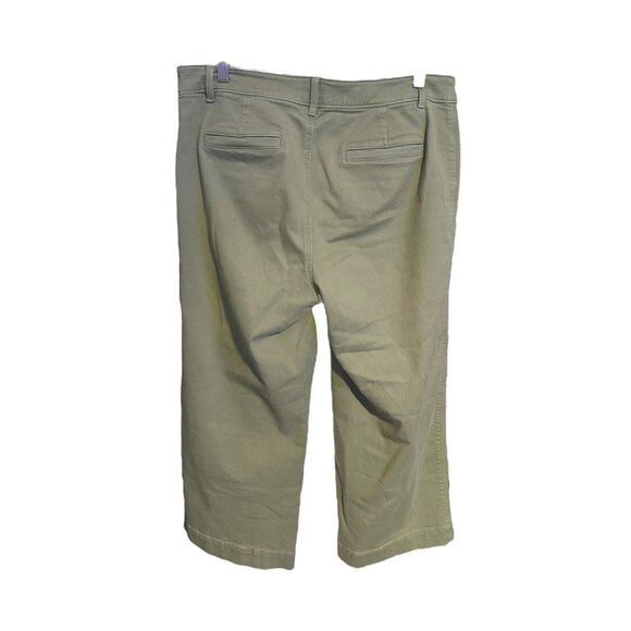 Loft The Palmer Wide Leg Cropped Jean in Green - Picture 3 of 6